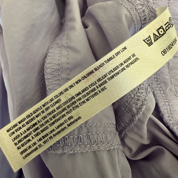 Anthropologie lavender drawstring capri shorts, size XL - Picture 8 of 12